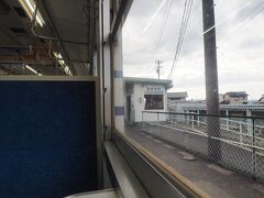 こんな感じの駅もあります。東藤島駅。