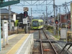 新田塚駅にて。