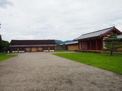 それがこちら「東院庭園」。
平城宮の東に位置し、日本庭園の出発展とされる庭園との事で、かつての様式を復元しているとの事ですが・・・