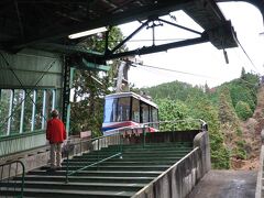 「ロープ比叡駅」から「比叡山山頂駅」へ