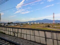 いい天気。
富士山と丹沢の山々がきれいです。