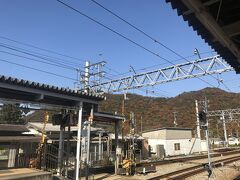 JR宝塚線の三田駅下車。
神戸電鉄三田線で有馬口駅まで来ました。
車窓の景色もすっかり秋色で、気分が盛り上がる！