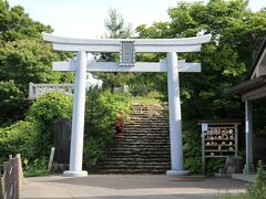 弥彦神社御神廟