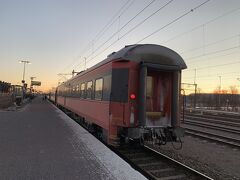 そしてスウェーデン国鉄の車両に乗って、ストックホルムに向かいます。

と言いたい所ですが、コロナの影響で直通列車はなし。途中のボーデンで乗り換えです。