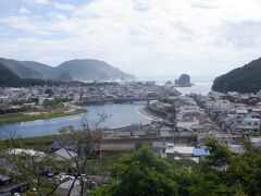 境内から日和佐の海が見渡せました。