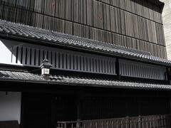 「THE HIRAMATSU 京都」

かつての呉服屋さんをリノベーションした京町家風の建物
地下鉄烏丸線の烏丸御池駅から徒歩3分
画像はひらまつHPからお借りしました。

