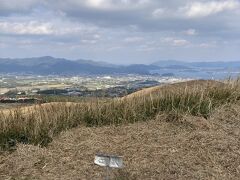 20分も掛からず鬼岳の頂上に到着。