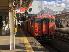 高岡駅に到着しました。
ここからJR線の乗りつぶしです。
まずは氷見線に乗ります。