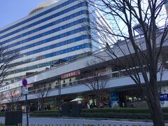 JR有楽町駅 京橋口の目の前に東京交通会館があります。
1Fと2Fに三省堂書店が入っていて、待ち合わせで利用しました。
