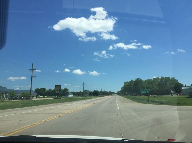 左には別のモーテルが見えます。