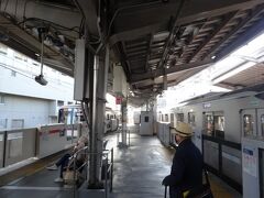 　中目黒駅で、東急東横線に乗り換え。「Ｆライナー」の愛称が付いた特急でした。
　アップダウンのある、上品な雰囲気の住宅街を抜ければ、ミナト横浜です。

