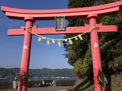 鳴無神社赤鳥居。