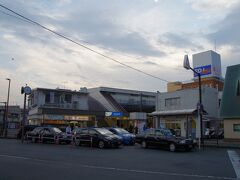 伊勢原駅
朝は寒かった。