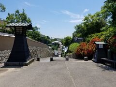 酢屋の坂。杵築の観光案内の写真でよく見る光景です