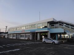 宿から紀伊勝浦駅までは徒歩3分程度