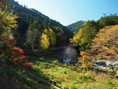 上町バス停から十里木バス停まで乗車し、再び秋川渓谷へ。