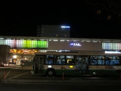 18：00　ＪＲ奈良駅　着

バスはホテルの駐車場に入れないので、

駅で降ろされた。