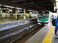 宇都宮駅では「烏丸線の列車が入線する」というアナウンスを聞いて写真を撮りに行きました。