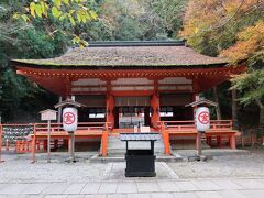 ９２３段の「白峰神社」に到着。

ここから後２０分なのね～(￣∀￣)