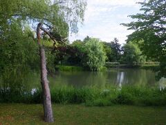 「豊平館」に行くのが目的でしたが、「中島公園」も緑と水が豊かでのんびりとした雰囲気でよかったです。