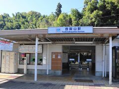 壺阪山駅に着きました。