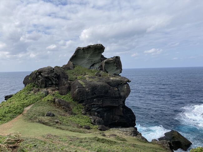 御神崎・・・最近、灯台とか岬とか先端に行くことが多いですね。。。<br />ん～ちょっと雲が多くて海の色がぱっとしないですが、