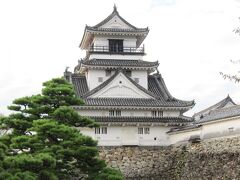 高知城も散歩しました　https://4travel.jp/travelogue/11666479