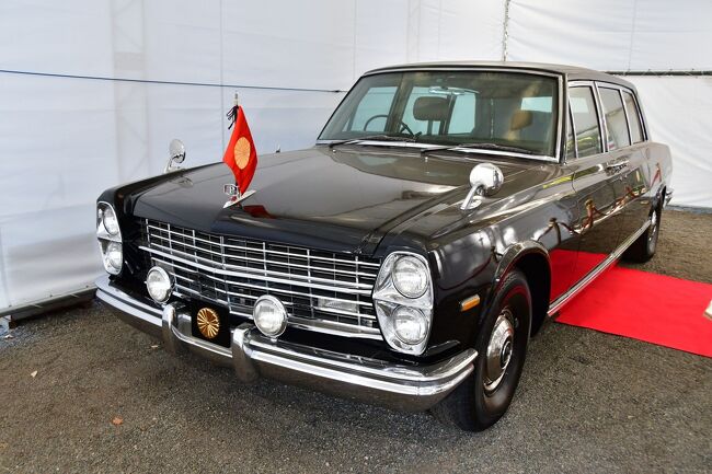 沼津御用邸<br />期間限定で特別公開されていた旧御料車の日産プリンス・ロイヤル。<br />リムジンなのは知っていたが、それを踏まえても想像していた以上に大きい車だった。