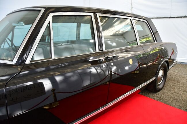 沼津御用邸<br />期間限定で特別公開されていた旧御料車の日産プリンス・ロイヤル。<br />観音開き。