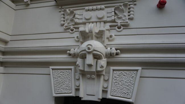 ロボコップ？<br />先進的なデザインですが、当時の人の評価は？