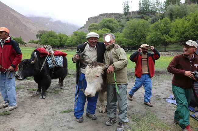 いろいろありがとうね！<br />ヤク、少しは私に慣れたのかなぁ。