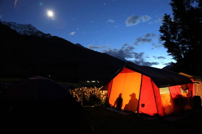 酒が無いのに宴は続く。