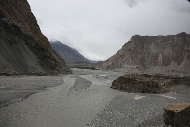 フンザ川かな？