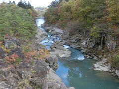 バスの時間まで少し時間があるので、厳美渓に戻り、お散歩。