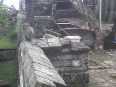 夕方は、ウルワツ寺院観光。