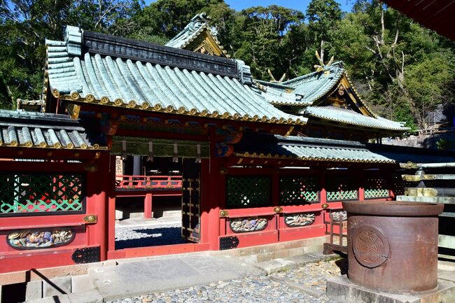 久能山東照宮<br />御社殿。<br />規模はそれ程でもない。