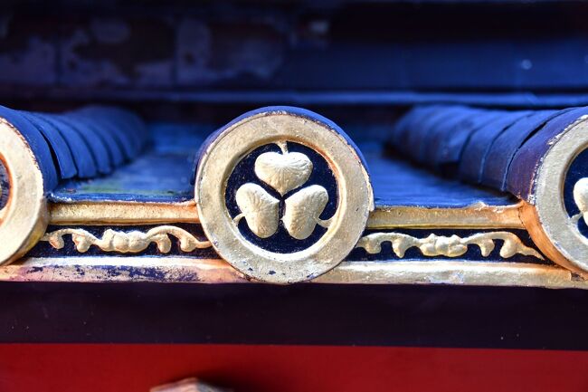 久能山東照宮<br />御社殿の装飾。