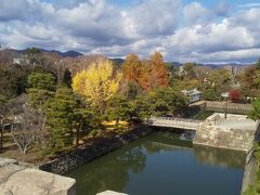 二条城の天守閣が建てられていた
小高い城跡に登り周囲の風景を楽しみます。