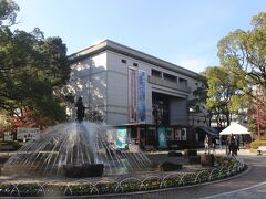 岐阜駅からバスに乗って岐阜公園内の「大河ドラマ館」へ
岐阜市歴史博物館で開催されています。