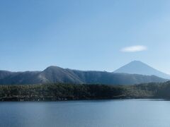 西湖と富士山。