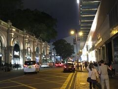 ちょっと近場を散策です。散策エリアのひとつにもなってます1881ヘリテージ、夜のライトアップも綺麗です。