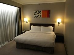 ひとりには広過ぎる豪華なつくりです。