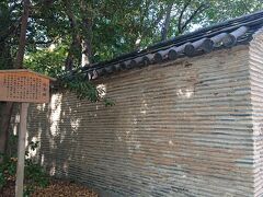 信長が寄進した信長塀
桶狭間の戦いの前に熱田神宮を参拝し、勝利した礼にたてた塀