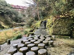 遊歩道が整備されています。
少し散策～