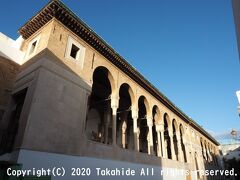 ジトゥーナ・モスク(???? ????????)

金曜に入場できなかったために再訪したのですが、何故かこの日の午前中は入場できませんでした。


ジトゥーナ・モスク：https://en.wikipedia.org/wiki/Al-Zaytuna_Mosque