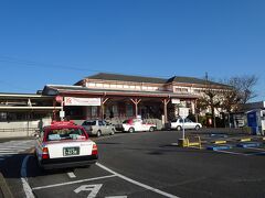 大村駅に到着。小さな駅で、構内にお店などはありませんでした。