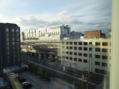 風景
京都駅と京都タワーが見えます