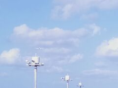 展望デッキへ！

めちゃくちゃ晴れてきたので、玉取崎展望台より景色いい　 (´∀`；)

飛行機も大迫力です。

景色も圧巻です。
海が青い！！！！