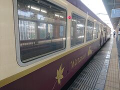 思い付きで決めたので、もうトロッコの席はなし！！その為普通列車の旅です。
時刻表とにらめっこして、行きたい場所を考えます。