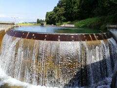 東山円筒分水槽